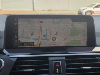 BMW X3 sDrive20i Launch Edition High Executive | Schuif-kanteldak | Climate Control | Parkeercamera / 16