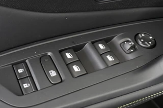 Peugeot 308 SW 1.6 Plug-in Hybrid 195 GT / 33