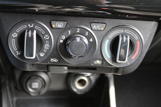 Suzuki Swift 1.2 SELECT **NL-Auto** Automaat stoelverwarming / Apple Carplay / 28