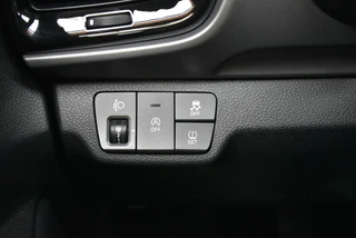 KIA Stonic 1.0 T-GDi MHEV 100pk DynamicLine / 16