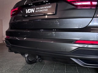 Audi Q3 35 TFSI S-Line Black Edition Pano Camera Leder Trekhaak 19'' / 13
