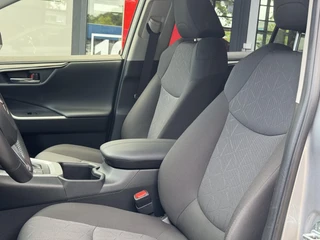 Toyota RAV4 2.5 Hybrid Dynamic AWD DYNAMIC 1650KG TREKGEW STOELVERW PARK-SENSOREN NAVI CAMERA APPLE/ANDROID LM-VELGEN / 6