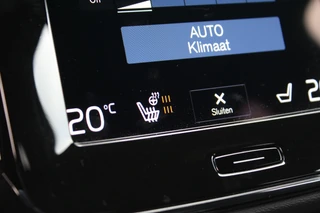 Volvo XC40 2.0 B4 R-Design  | Harman Kardon | Trekhaak | Memory | Adaptieve Cruise | Elektr. Achterklep / 30
