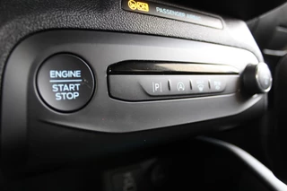 Ford Focus Wagon 1.0 EcoBoost Hybrid ST Line X  | BLIS | Head-Up | Trekhaak | Adaptieve cruise / 37