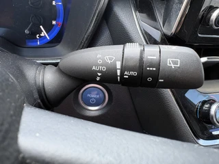 Toyota Corolla Touring Sports 1.8 Hybrid Business Plus  KEYLESS/CAMERA/ADAPT.CRUISE/PDC / 30