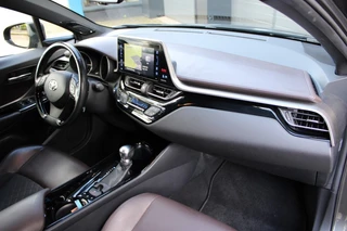 Toyota C-HR 1.8 HYBRID PREMIUM Stoel/stuurverwarming , Afn. Trekhaak / led. / 21