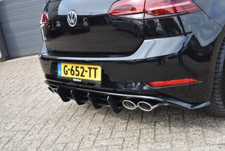 Volkswagen Golf 2.0 TSI 4MOTION R / 1e LAK VOL OPTIES / MAXTON / PANO / DYN / VIRTUAL COCKPIT / 10