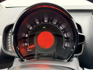 Toyota Aygo 1.0 VVT-i x-joy Automaat | ClimaTronic | Camera | Carplay&Android / 19