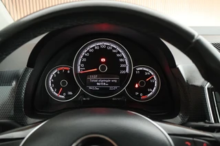 Volkswagen Up! 1.0 BMT 60pk move up! Airco Cruise Control Camera / 26