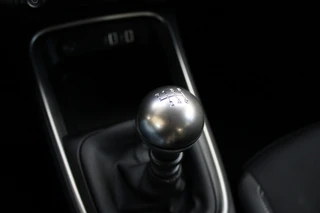 Jeep Avenger 1.2 Longitude  | JBL Audio | Adaptieve cruise | Keyless / 51