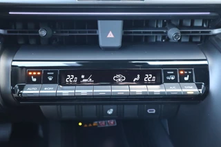 Toyota C-HR PLUG-IN HYBRID 220 GR SPORT NIEUW&DIRECT LEVERBAAR! BLIND-SPOT STOEL/STUURVERW. 19"LMV PARK-SENSOREN KEYLESS / 37