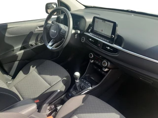 Kia Picanto 1.0 DPI ExecutiveLine | Stoel en stuurverwarming | Navigatie | Camera | Keyless met startknop | Climate control | Cruise control | Getinte ramen achter | / 17