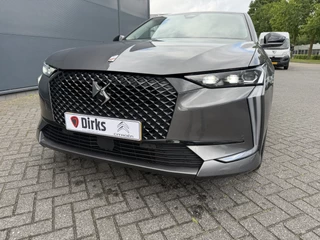 DS DS 4 225pk E-Tense Performance Line (Camera - LED Matrix - Adaptieve Cruise Controle - Keyless Entry - 19"- Automatische Airco - Navigatie - Apple Carplay) / 37