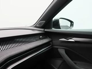 Skoda Superb Combi 1.5 TSi 204 Pk PHEV Sportline Business | Trekhaak | Carplay | Canton Audio | Head-up Display | Panoramadak | Virtual Cockpit | Adaptive Cruise | 19 Inch / 38
