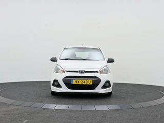 Hyundai i10 1.0i i-Motion / 12