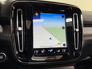Volvo XC40 1.5 T3 R-Design | Pano | Winterpakket | Elektr voorstoelen+memory | Camera | Carplay / 9