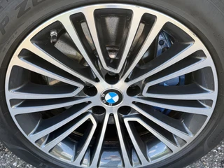 BMW 5 Series Touring 530e M sport PLUS panoramadak, electr trekhaak, lazer, VOL OPTIES! 1 e eigenaar, Origineel NL auto met nap / 20