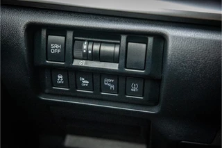 Subaru XV 2.0i e-BOXER Premium  Schuifdak Leder ACC / 21