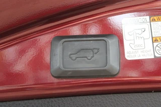Toyota RAV4 2.5 HYBRID AWD EXECUTIVE Trekhaak / Leder / Schuif/kantel dak / A. klep elctr. / 17