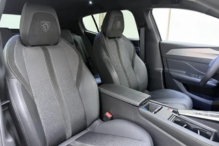 Peugeot 408 1.2 Hybrid 145 e-DCS6 GT | Adaptive Cruise Control | Matrix LED | Handsfree achterklep | Verwarmd stuurwiel | Camera | Apple Carplay & Android Auto | Navigatie | Keyless Entry & Start / 16