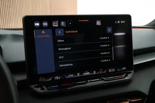 CUPRA Terramar 1.5 TSI 272pk e-Hybrid VZ Performance 360Camera Keyless Stoelverwarming Panoramadak Navigatie / 25