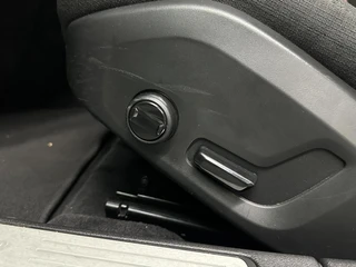 Volvo V60 2.0 B3 Momentum Advantage TREKHAAK CARPLAY NAVI ADAPTIEF CRUISE CAMERA. / 20