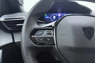 Peugeot 2008 1.2 Turbo 100 Allure | Apple carplay/Android auto | Automatische Airco | Cruise control | Parkeersensoren V+A | Lichtmetalen velgen 17'' | / 18