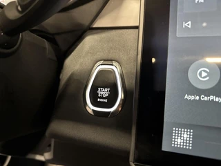 Lynk & Co 01 1.5 PHEV | MY23 | 6.6 KWH | ZWARTE HEMEL | PANO | 360 | / 33