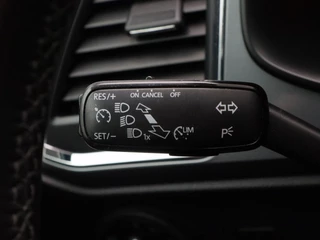 SEAT Ateca 1.5 TSi 150 Pk Automaat Style Business | Full LED | Stoelverwarming | Camera | Navigatie | Cruise Control | 17 Inch | 119.068 Km !! / 23