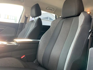 Peugeot 5008 1.2 PureTech Allure AUT|7 zit|Cruise|Trekhaak / 32