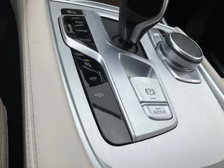 BMW 7 Serie 730d xDrive ACC Pano Softclose 4wielsturing High Executive HUD / 27