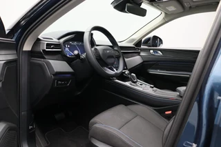 Lynk & Co 01 1.5 261PK Plug-in Hybrid Pano/dak Apple/Carplay Adaptive/Cruise / 32