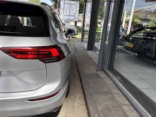 Volkswagen Golf Variant TSI 110pk Life Business Achteruitrijcamera | Navi / 10