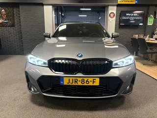 BMW 3-serie Touring 330e xDrive M-pakket facelift / Panorama-dak / head-up / 360 camera / Harman-Kardon / 5