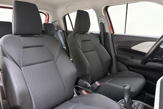 Suzuki Swift 1.2 Comfort Smart Hybrid | Cruise control | Navigatie | Airco | Parkeersensoren / 14