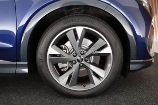 Audi Q4 e-tron 45 265pk quattro Advanced edition 77 kWh SOH 91% Matrix LED Leder Keyless Sonos Stoelverwarming Navigatie / 48