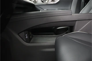 Omoda 5 EV Premium 61 kWh *DEMO* - Full Options! - Stuur-/stoelverwarming - Draadloze Apple Carplay of Android Auto - Schuif-/kanteldak - 7 jaar of 150.000km Fabrieksgarantie / 75