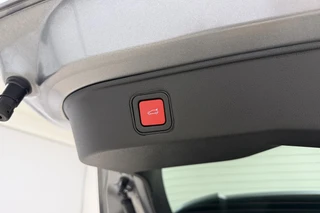 Alfa Romeo Junior 1.2 Turbo 145pk Hybrid Automaat Ibrida Speciale | Navigatie | Adapt. Cruise control | Climate control | Elektrische achterklep | Keyless | LED Matrix koplampen | 18" Lichtmetalen velgen / 14