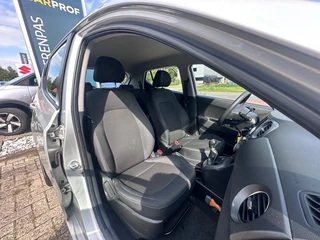 Hyundai i10 1.0I Comfort '' Infotainmentsystem - USB - CC - Elektrische ramen '' / 21