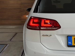 Volkswagen Golf Variant 1.4 TSI R-line | 150pk | DSG Camera | Licht+Zicht | Ambient | Winter Pakket / 39