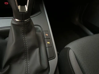 Seat Arona 1.0 TSI 110pk Style Business Intense Camera Navigatie Climate Control Adaptive Cruise / 22