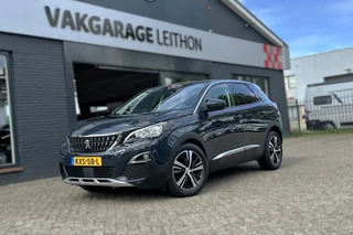 Peugeot 3008 1.2 PureTech Allure / 5