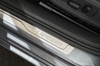 Škoda Superb Combi 1.4 TSI iV Ambition / 27