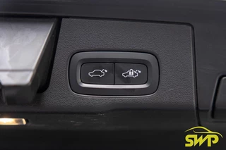 Volvo XC60 2.0 Recharge T8 AWD R-Design | Pano | 20 inch | Stoelventilatie | HUD | Harman Kardon | Memory beide kanten | Camera | ACC | BLIS / 32
