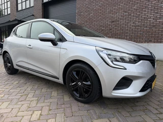 Renault Clio 1.0 TCe / Navigatie / Apple CarPlay - Android / 1e Eigenaar / ALL-Season banden / Cruise Control / PDC met optische w / 9