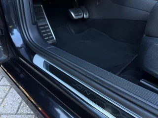 Volkswagen Golf 1.0 TSI Comfortline Business Camera Carplay Virtual dash / 22