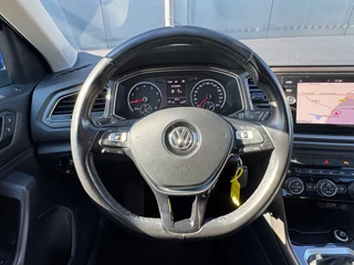 Volkswagen T-Roc 1.0 TSI Style * Navigatiesysteem * Stoelverwarming * Adaptieve Cruise Control * Parkeercamera * / 15