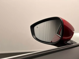 Mazda CX-30 2.0 e-SkyActiv-X M Hybrid Comfort Head up display | Adaptieve cruise | Trekhaak | Camera Stoel/Stuur verwarming / 31