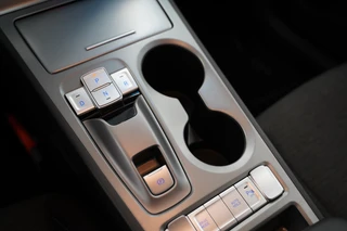 Hyundai Kona EV Comfort 64 kWh 3-Fase  Warmtepomp Two-Tone Adaptive-Cruise Navigatie / 13