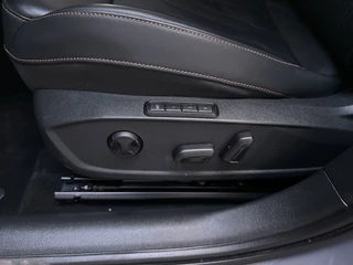 Cupra Formentor 1.4 e-Hybrid Business Leder Stoelverwarming Camera Sfeerverlichting / 19